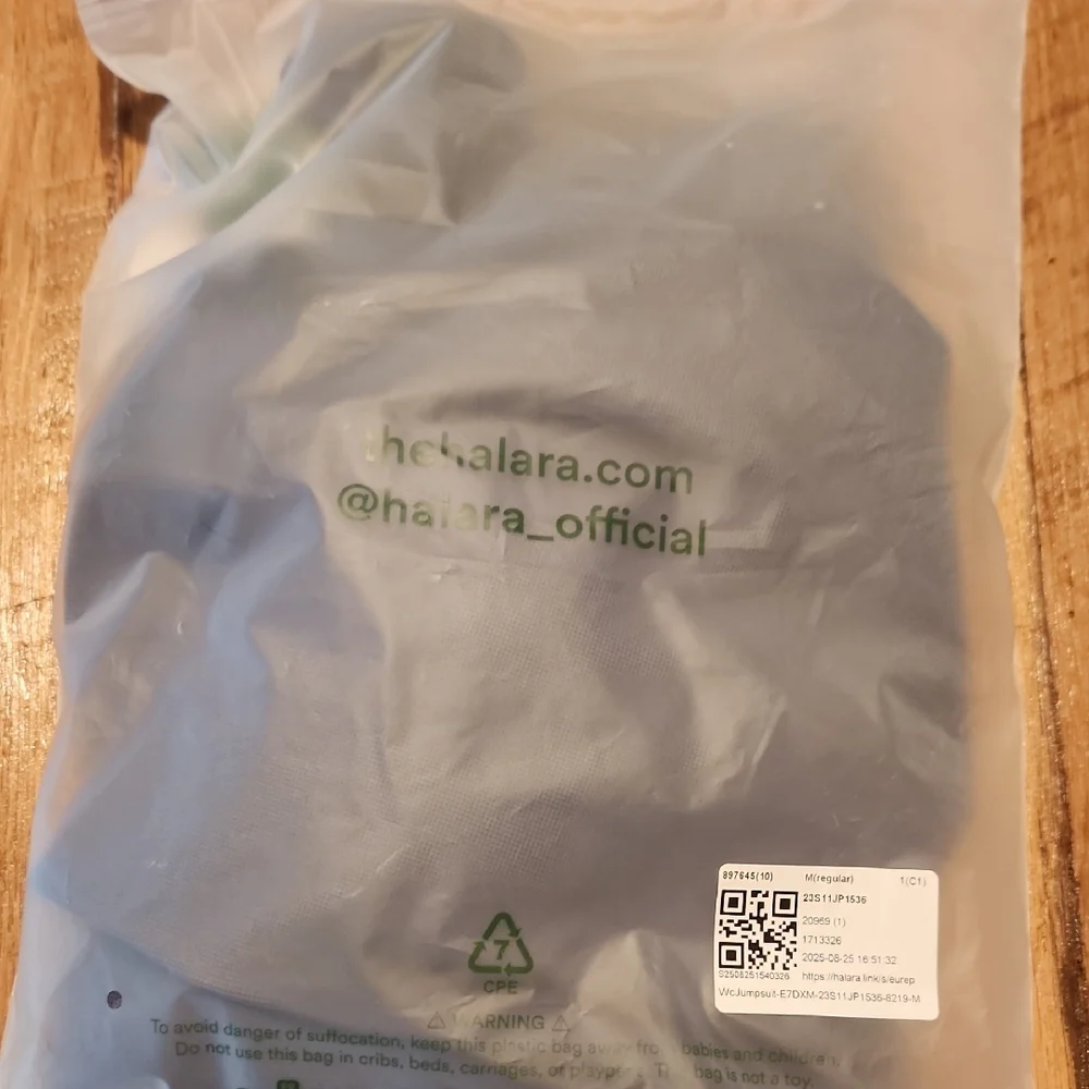 HALARA NWT Adjustable Strap Button W/ Pockets Waffle Overalls Sz Medium - Picture 8 of 8